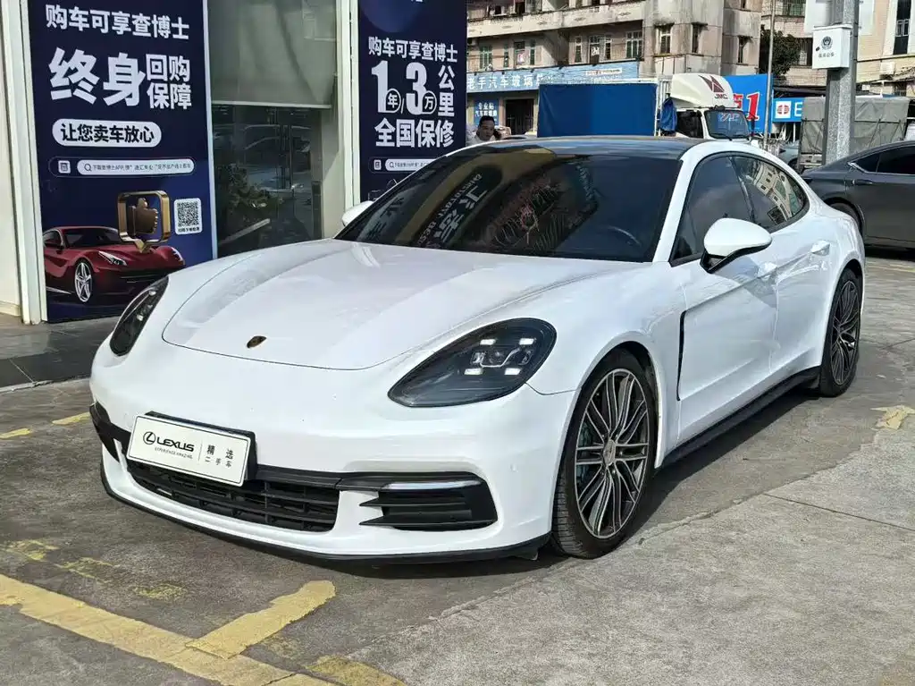 Porsche Panamera 2018