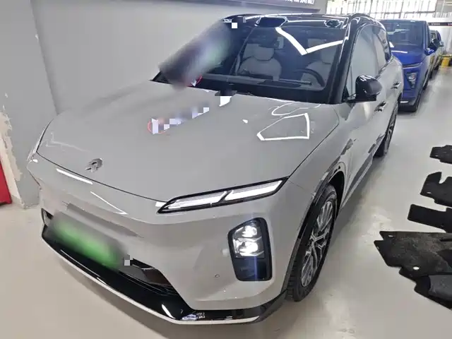 2025 Nio ES6