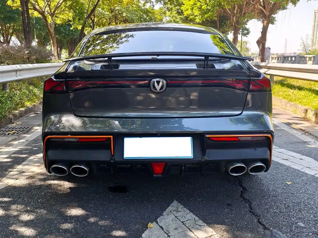 Changan UNI-V 2022 1.5T Sport