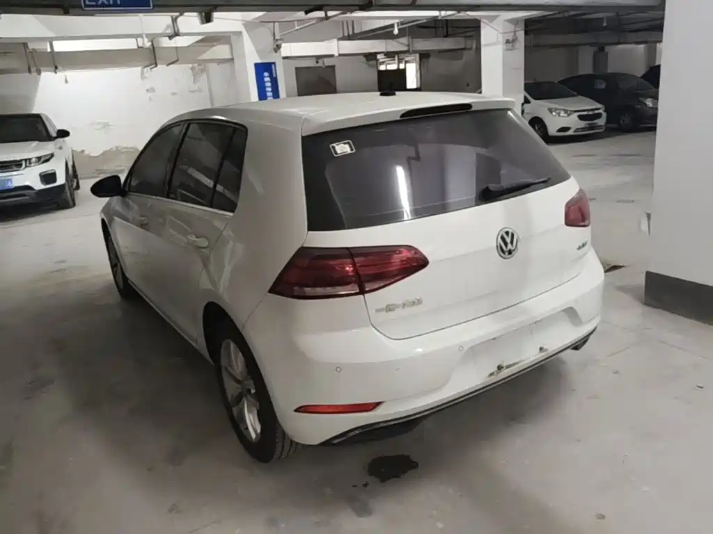Volkswagen Golf — миниатюра 5