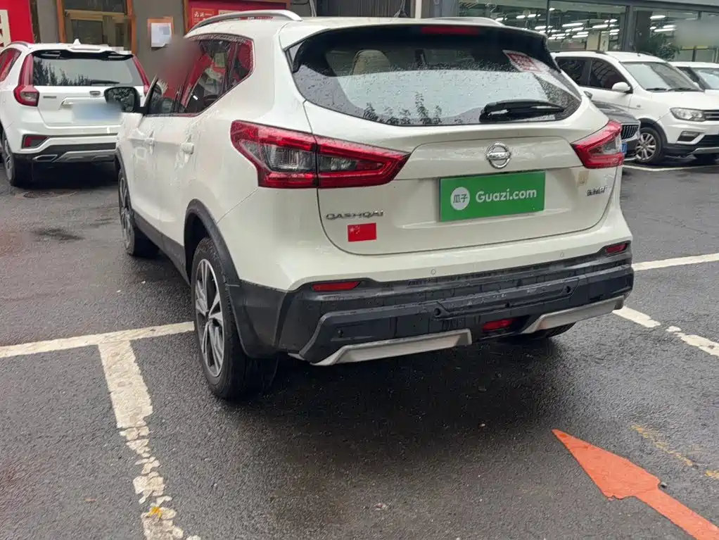 Nissan Qashqai — миниатюра 14