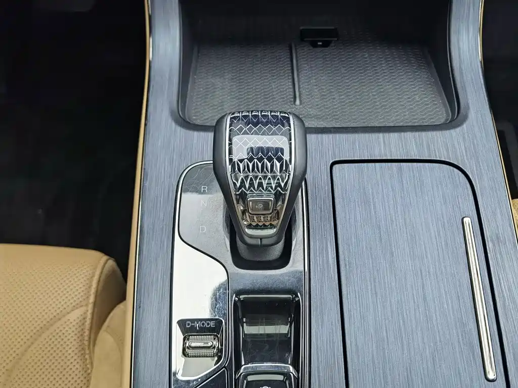 GAC Motor Trumpchi ES9 — миниатюра 13