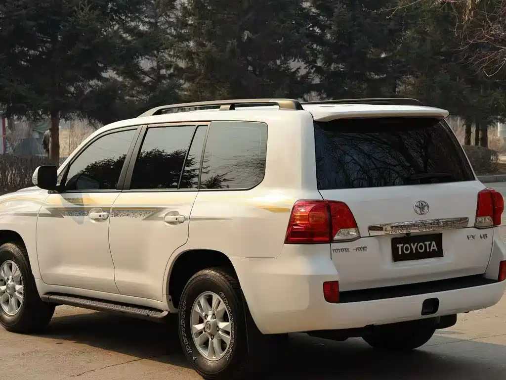 Toyota Land Cruiser 2012 4.0L AT VX