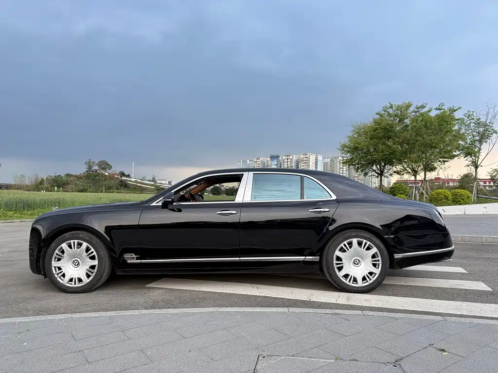 Bentley Mulsanne — миниатюра 8