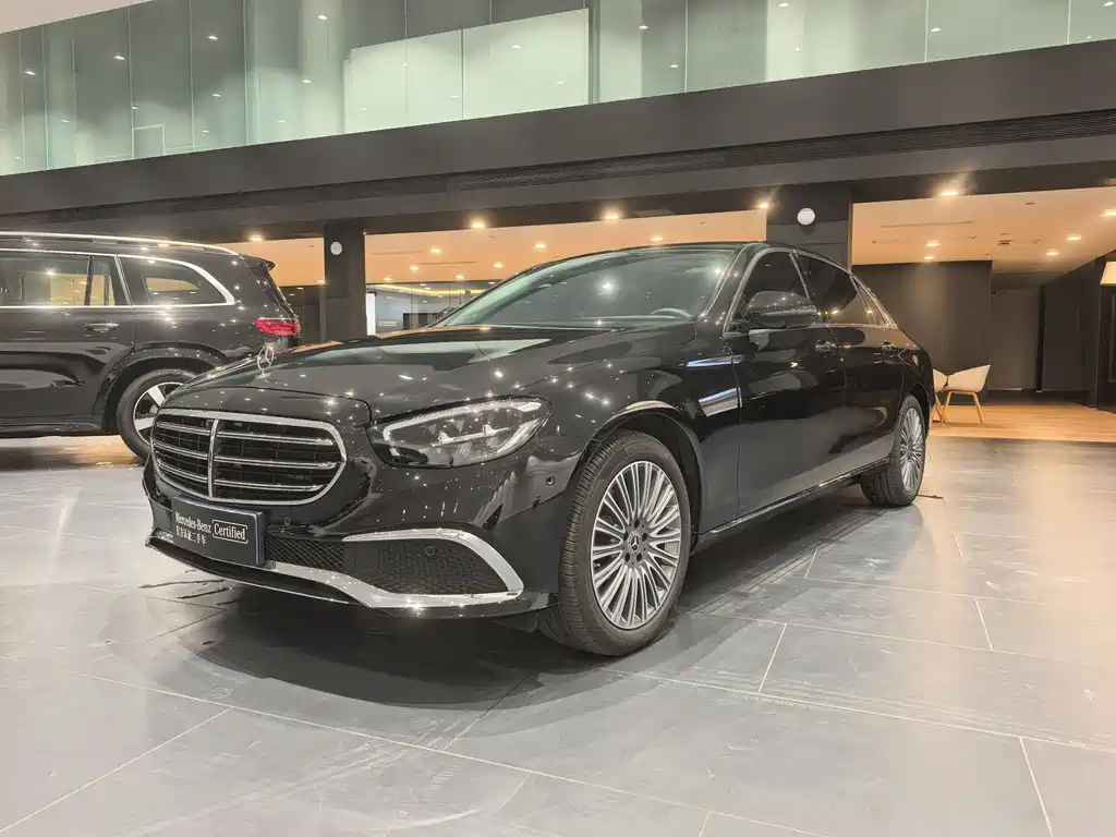 Mercedes-Benz E-Class 2023