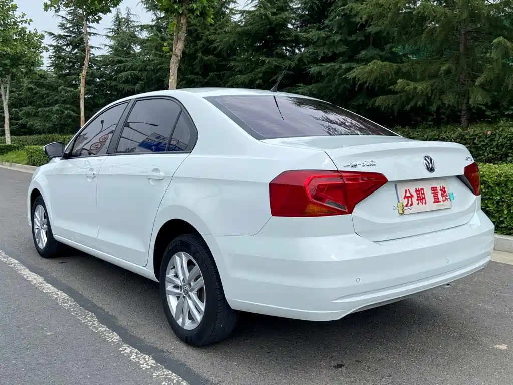 Volkswagen Jetta — миниатюра 14