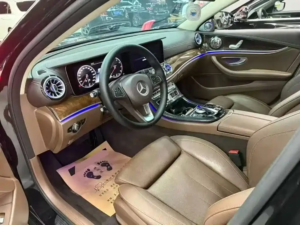 Mercedes-Benz E-Class — миниатюра 4