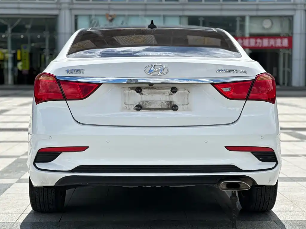 Hyundai Mistra — миниатюра 4