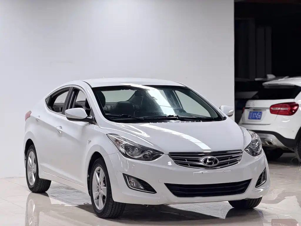 Hyundai Elantra Langdong — миниатюра 3