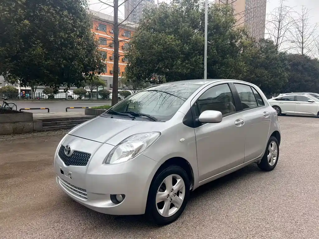 Купить Toyota Yaris