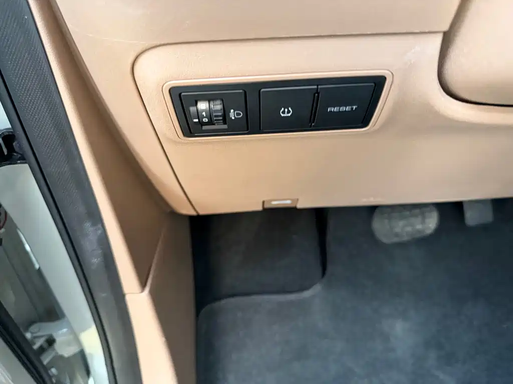 Wuling MINIEV — миниатюра 21