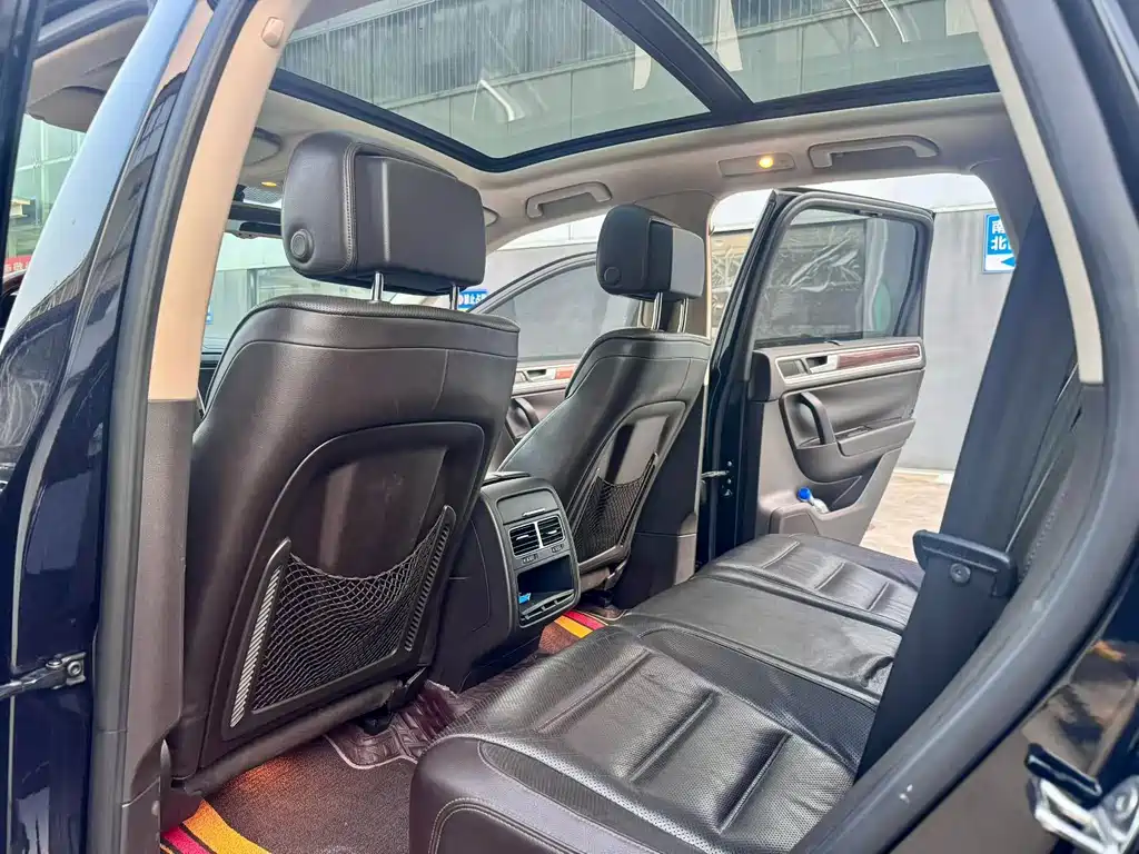 Volkswagen Touareg — миниатюра 6