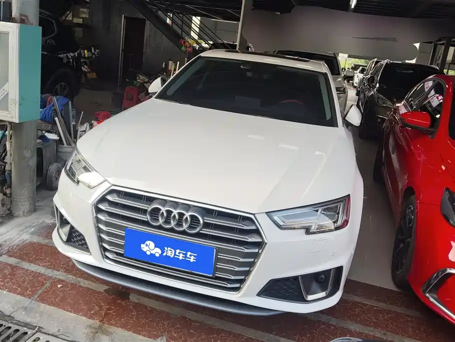 Audi A4L 2019