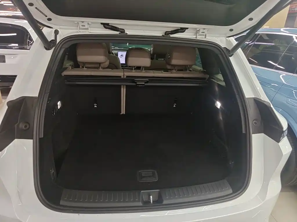 Li Auto Li L6 — миниатюра 19