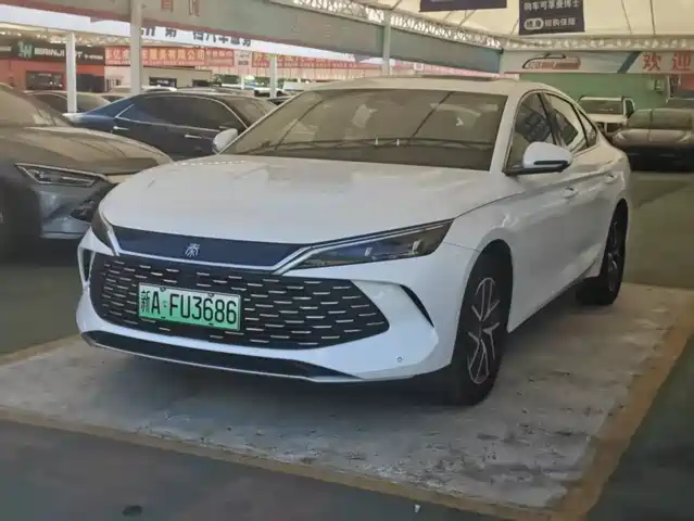 2025 BYD Qin