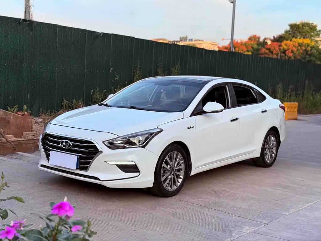 Hyundai Mistra
