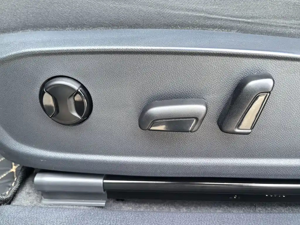 Volkswagen ID.4 Crozz — миниатюра 27