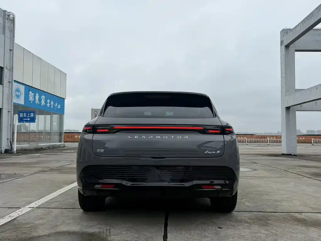Leapmotor Leapmotor Lafa5 — миниатюра 8