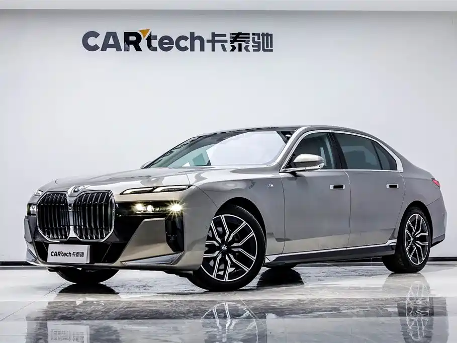 BMW 7 Series 2024