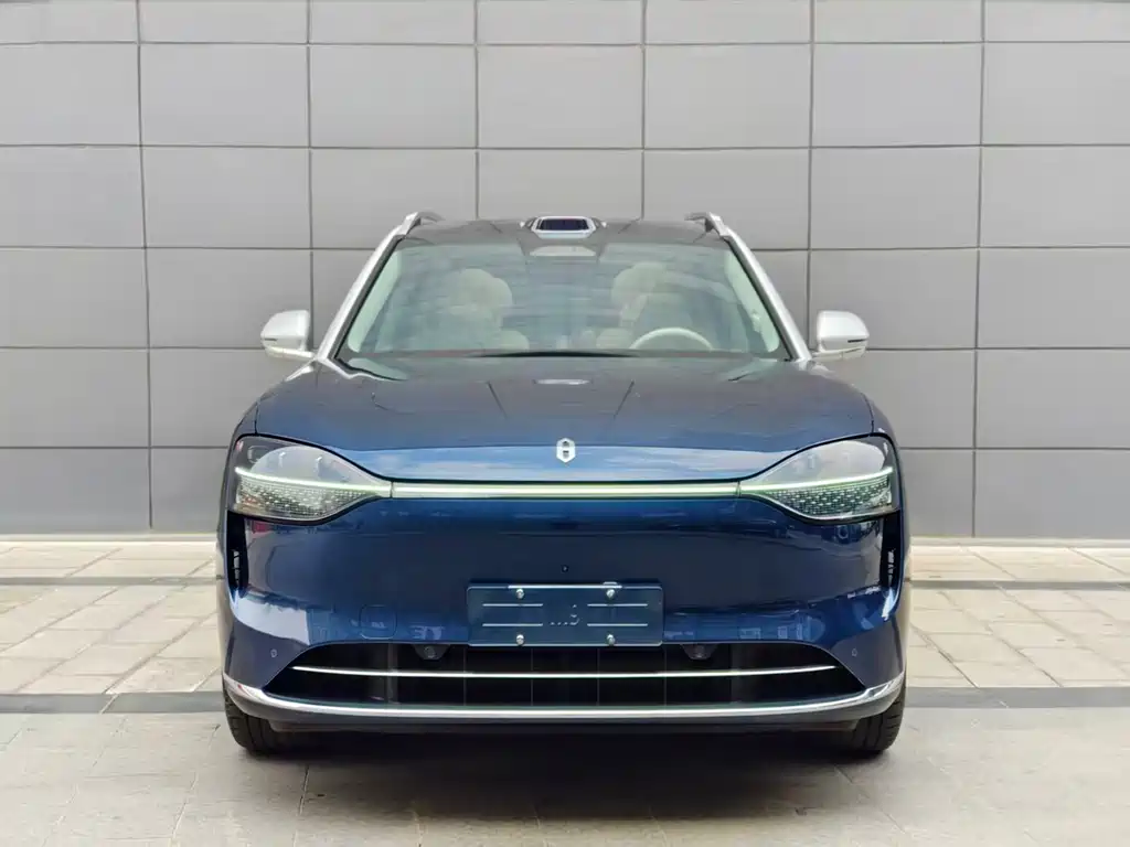 AITO ASK THE WORLD M9