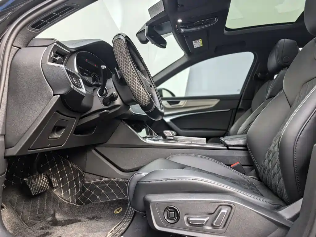 Audi A6L — миниатюра 6