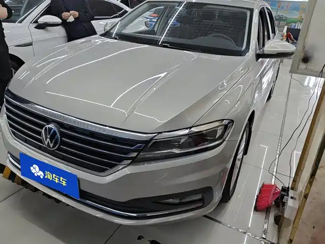 VOLKSWAGEN LAVIDA 2021