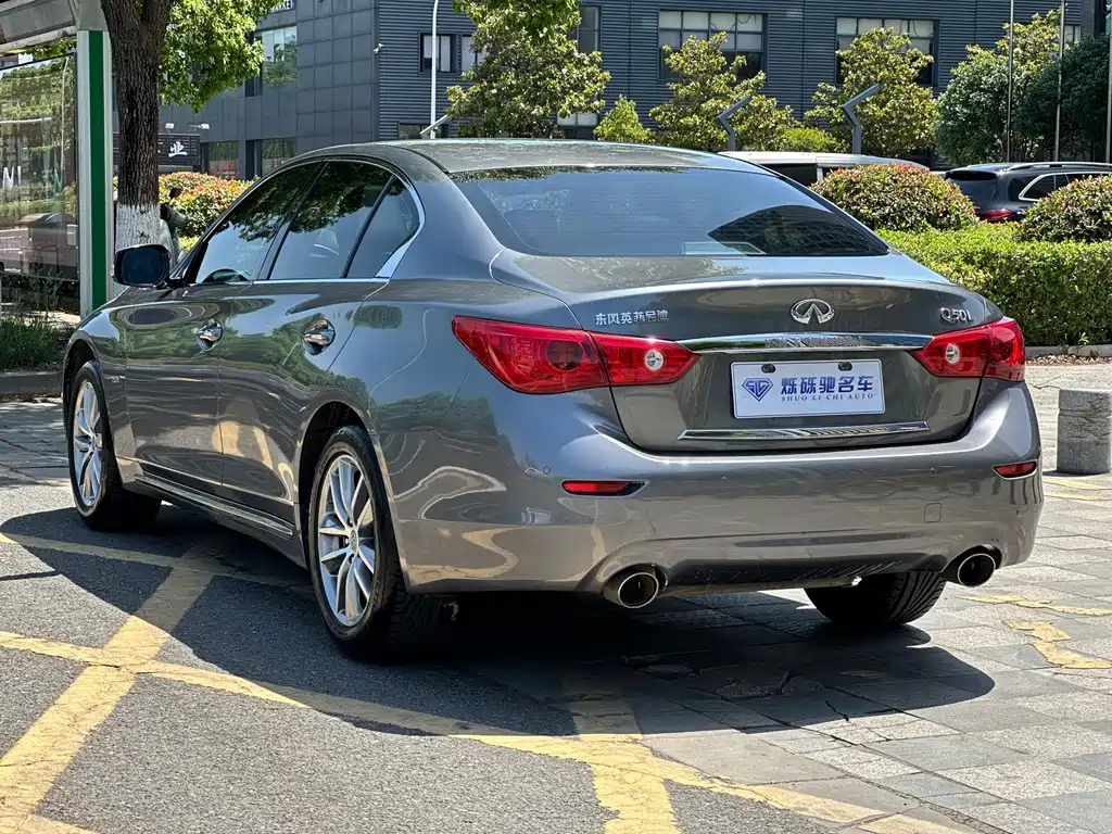 Infiniti Q50L 2016 2.0T Enjoy
