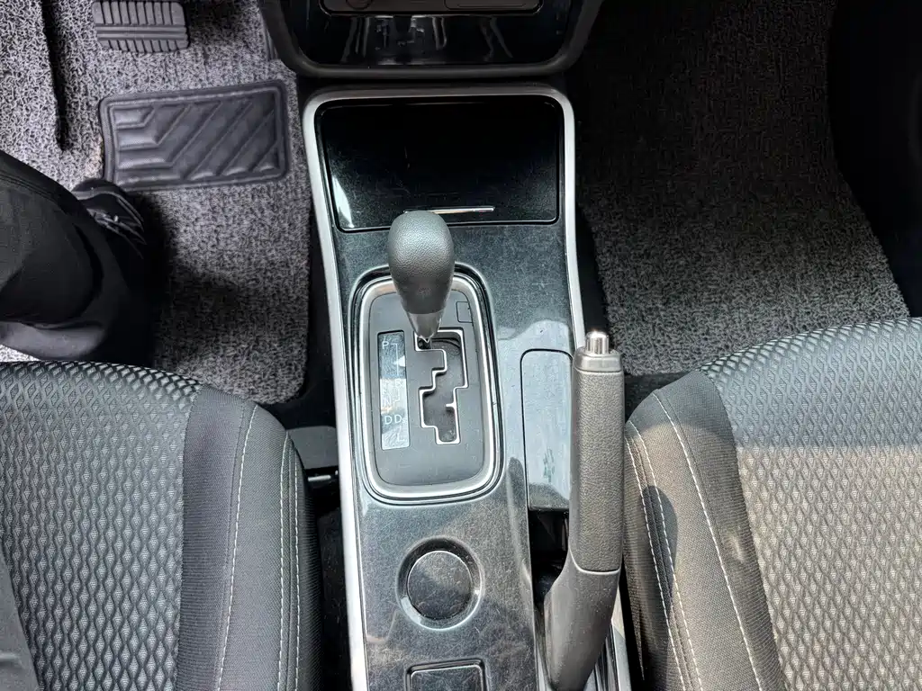 Mitsubishi Outlander — миниатюра 8