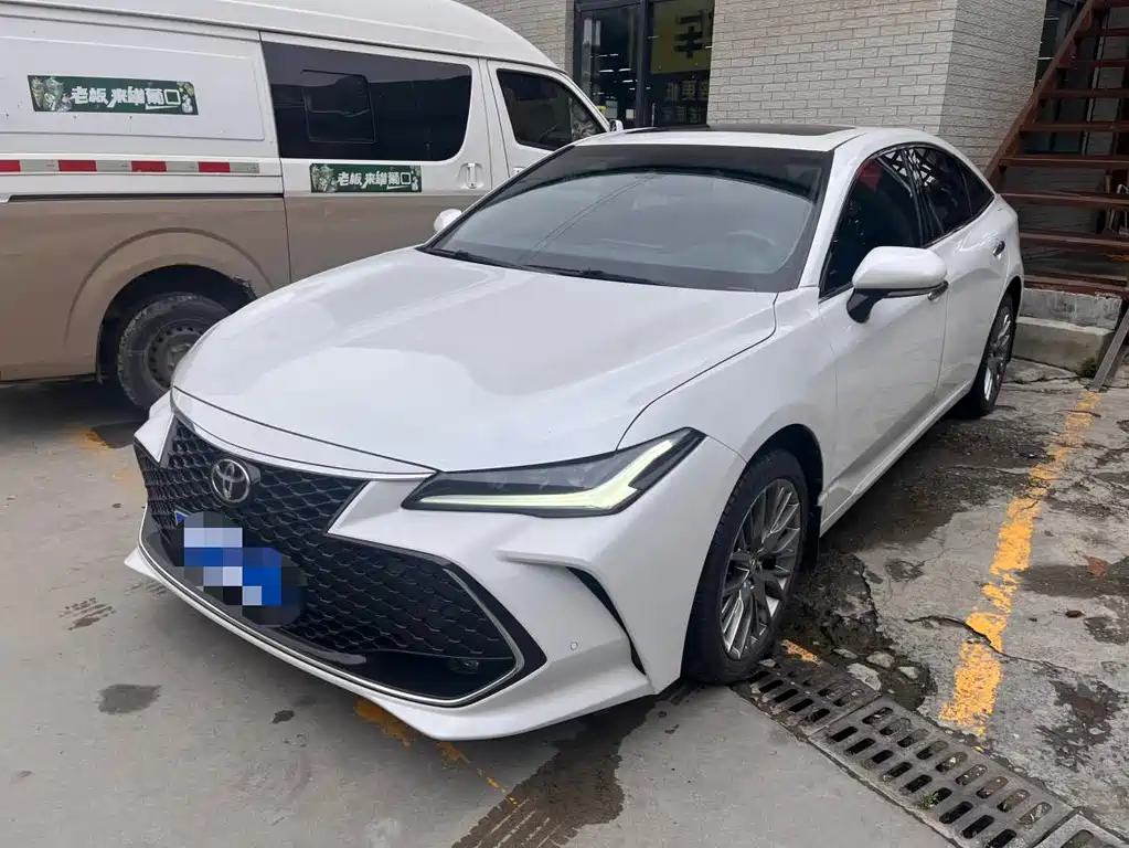Toyota Avalon 2023