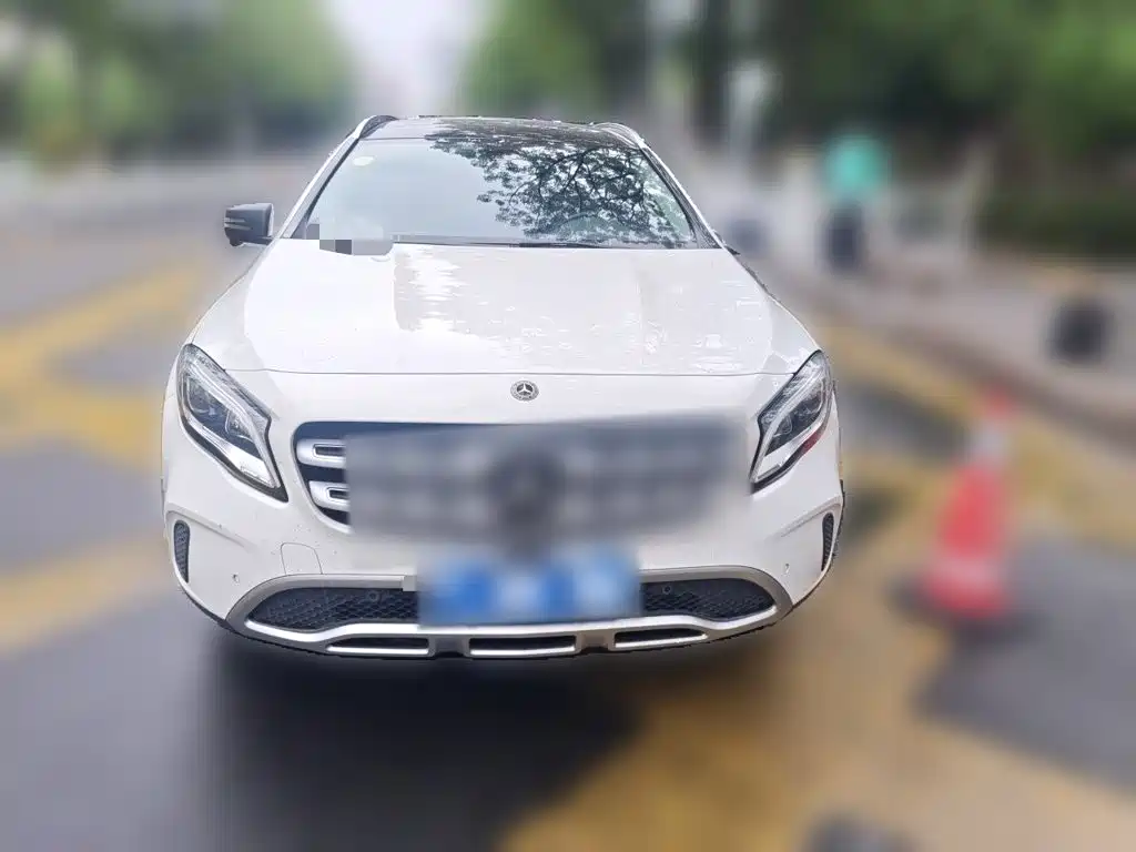Mercedes-Benz GLA — миниатюра 24