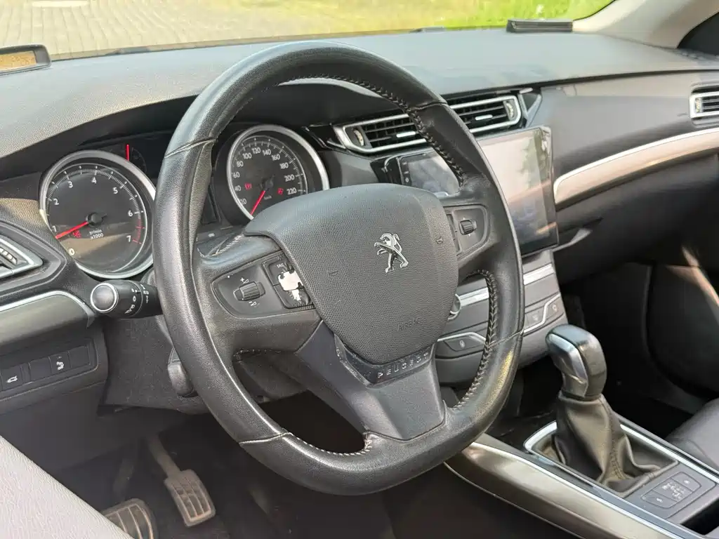 Peugeot 408 — миниатюра 16