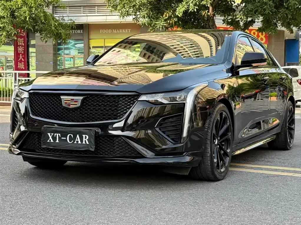 Cadillac CT4 2021
