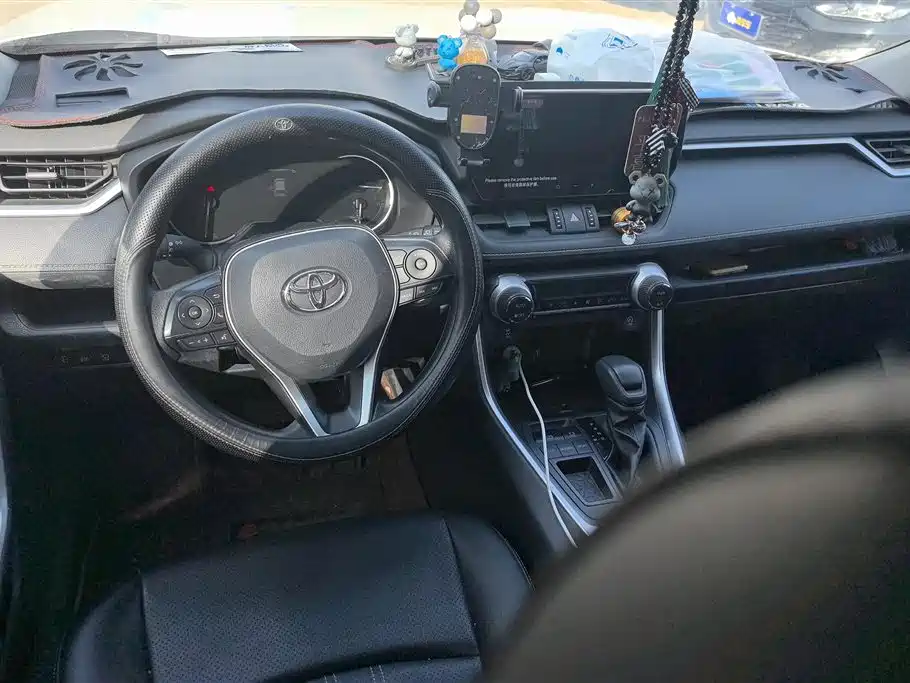 TOYOTA RAV4 RONGFANG