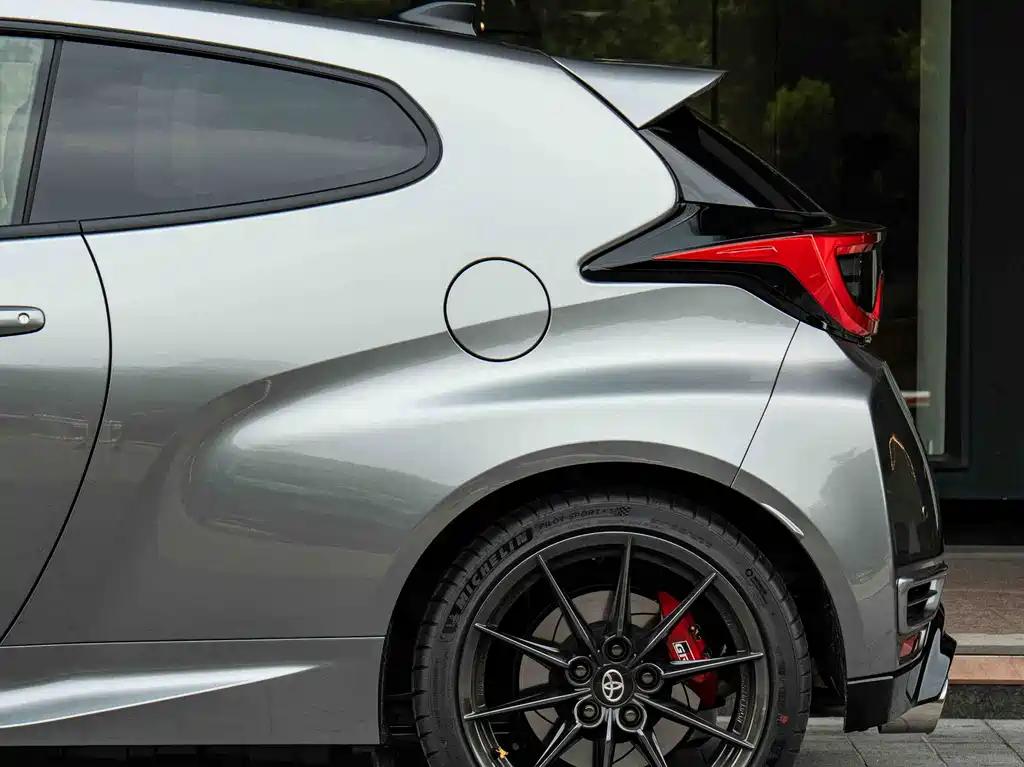 Toyota GR YARIS 2025 GR