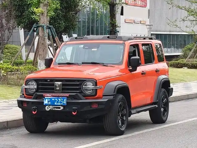 2022 TANK 300