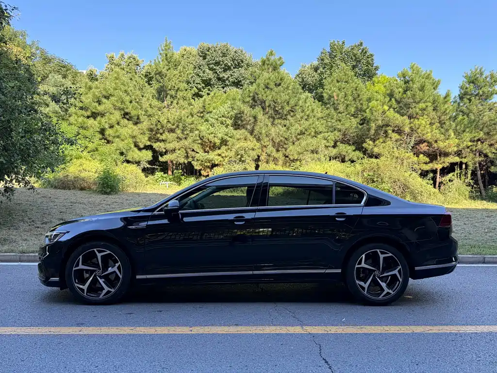 Volkswagen Magotan — миниатюра 3