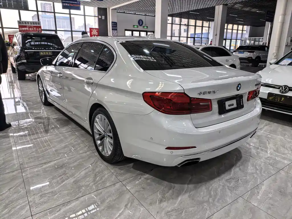 BMW 5 SERIES NEW ENERGY