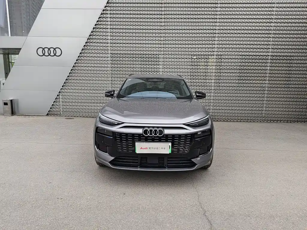 Audi 奥迪Q6L e-tron 2025