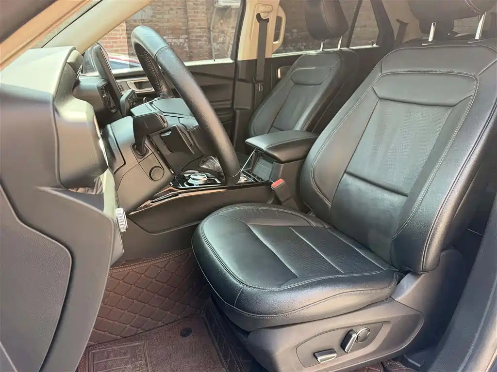 Ford Explorer — миниатюра 11