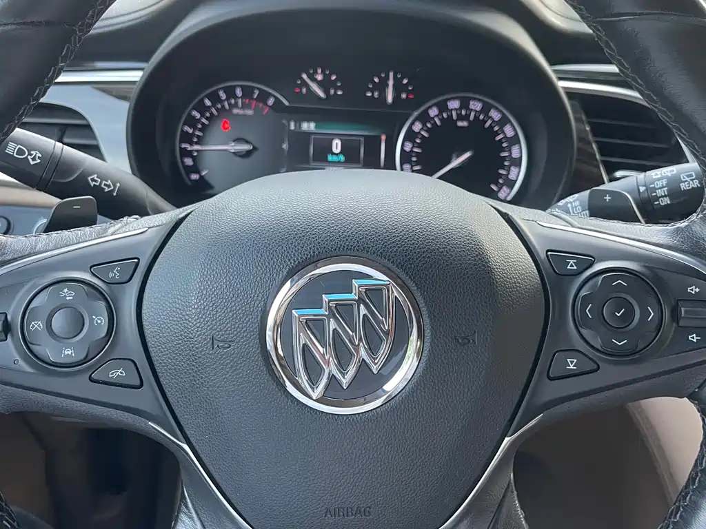 Buick GL8 — миниатюра 13