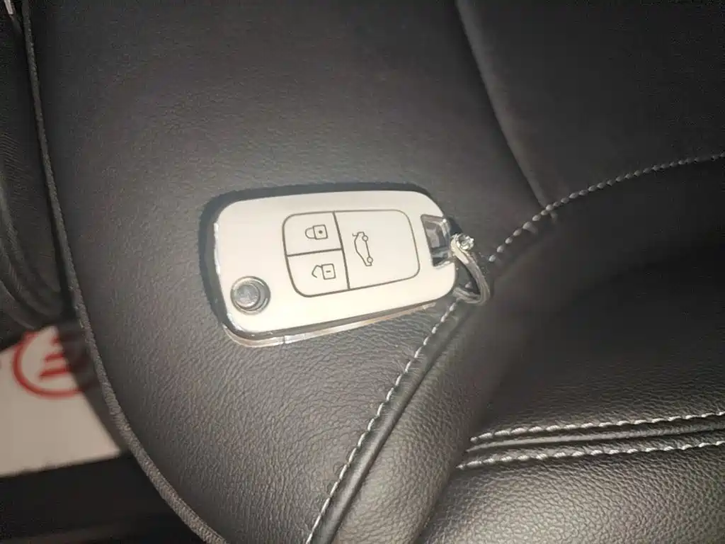 Buick Excelle — миниатюра 9