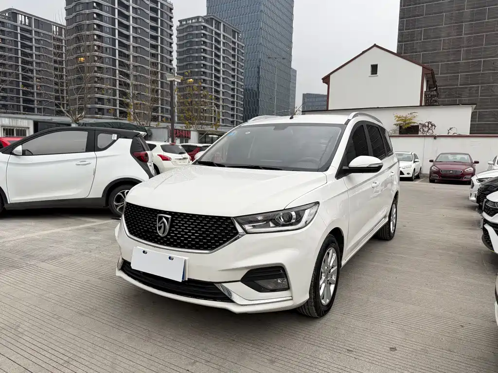 BAOJUN 360