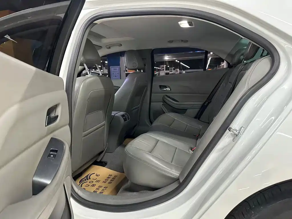 Chevrolet Malibu 2014 2.0L AT Luxury