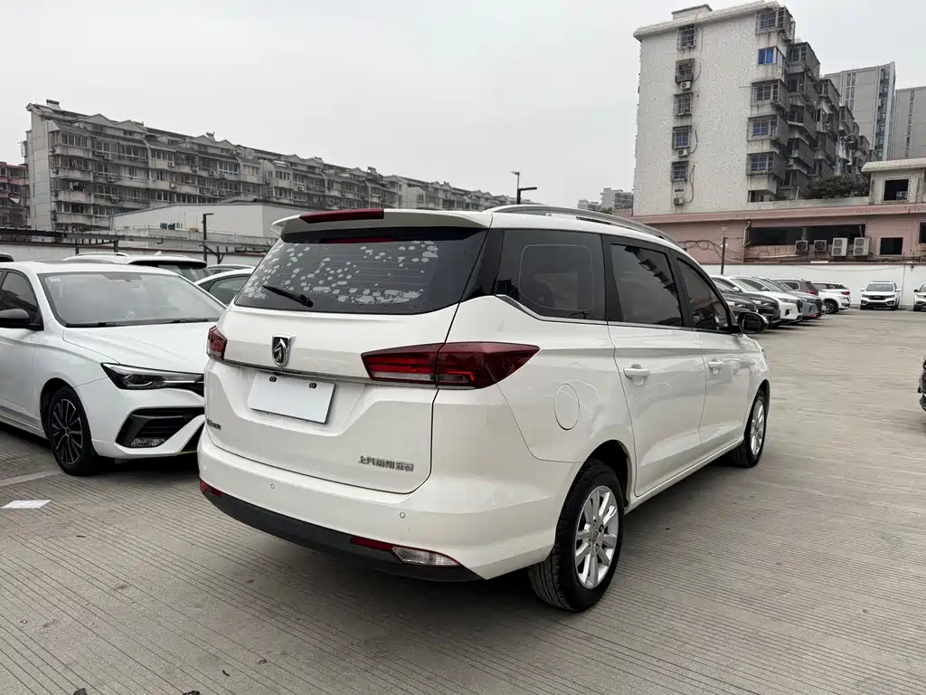 BAOJUN 360