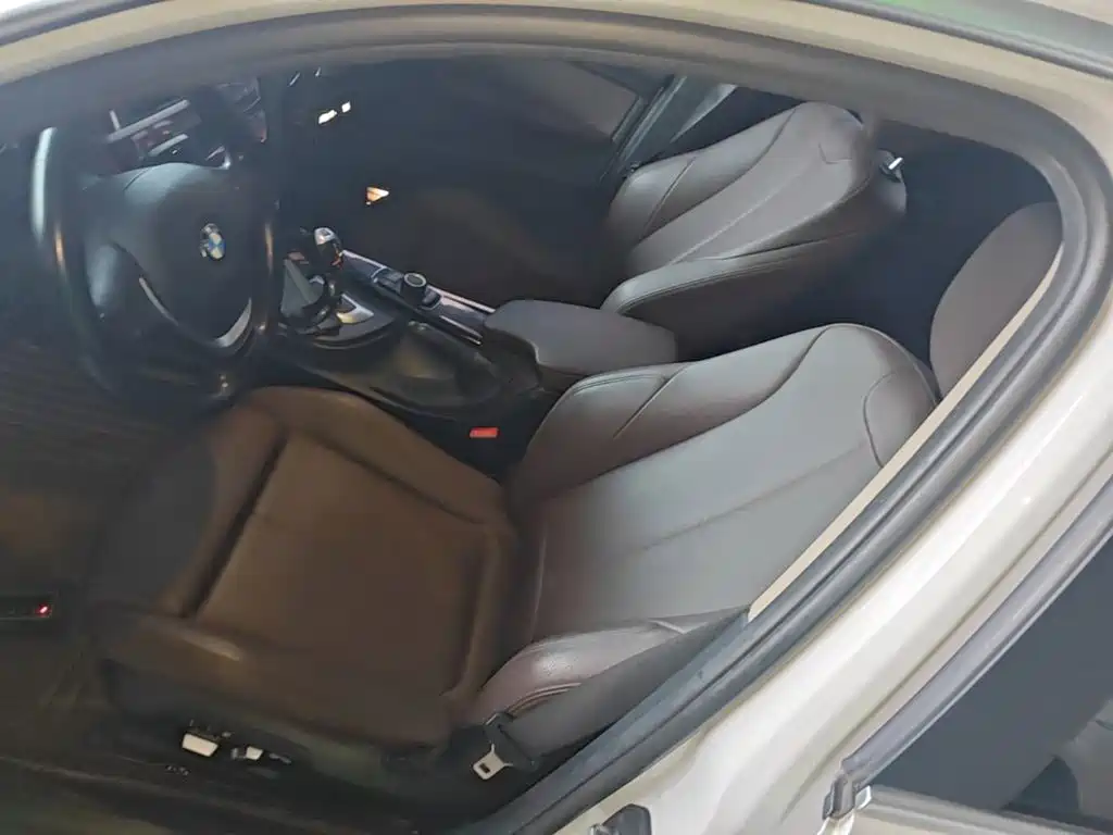 BMW 3 Series — миниатюра 15