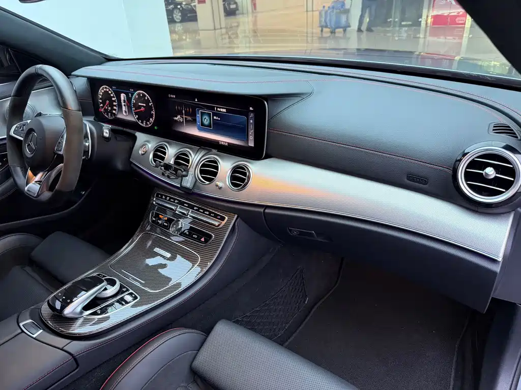 Mercedes-Benz E-Class AMG — миниатюра 10