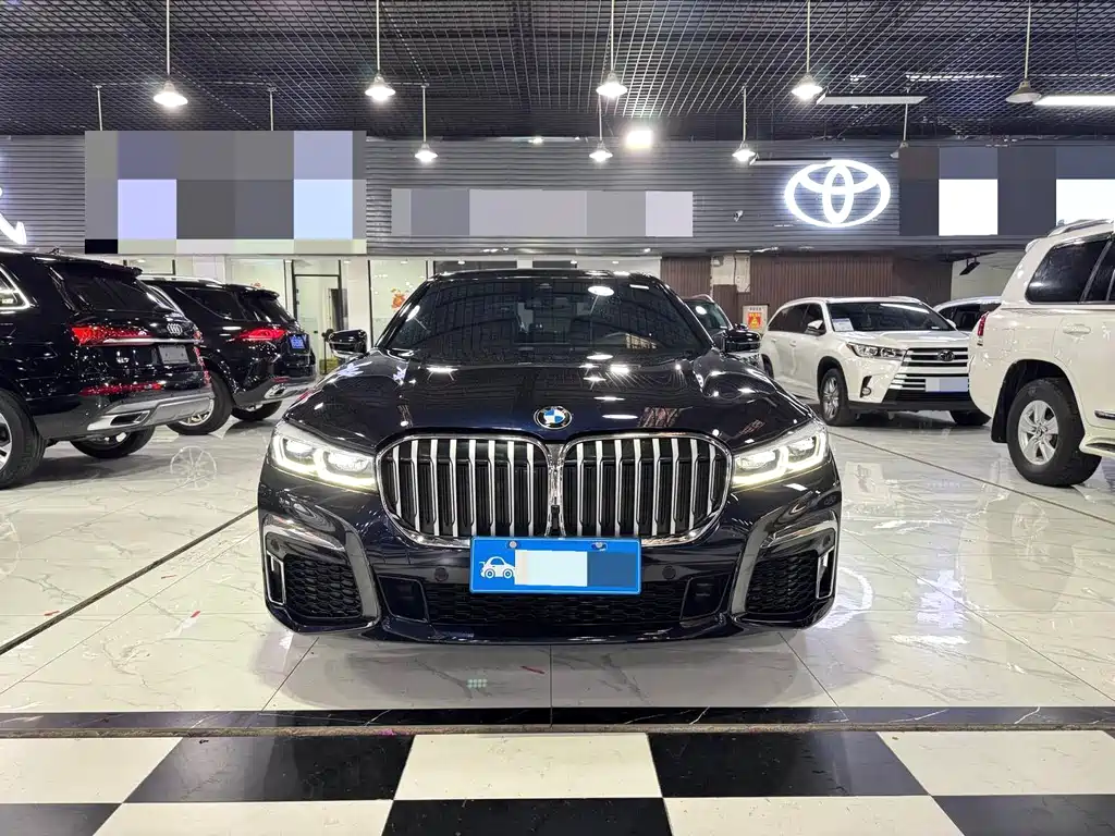 BMW 7 Series 7 2021 730Li M Sport