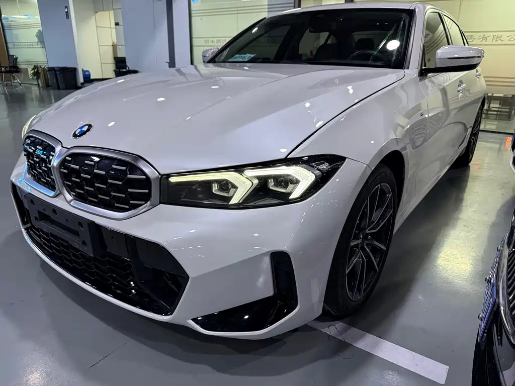 BMW 3 Series 2023