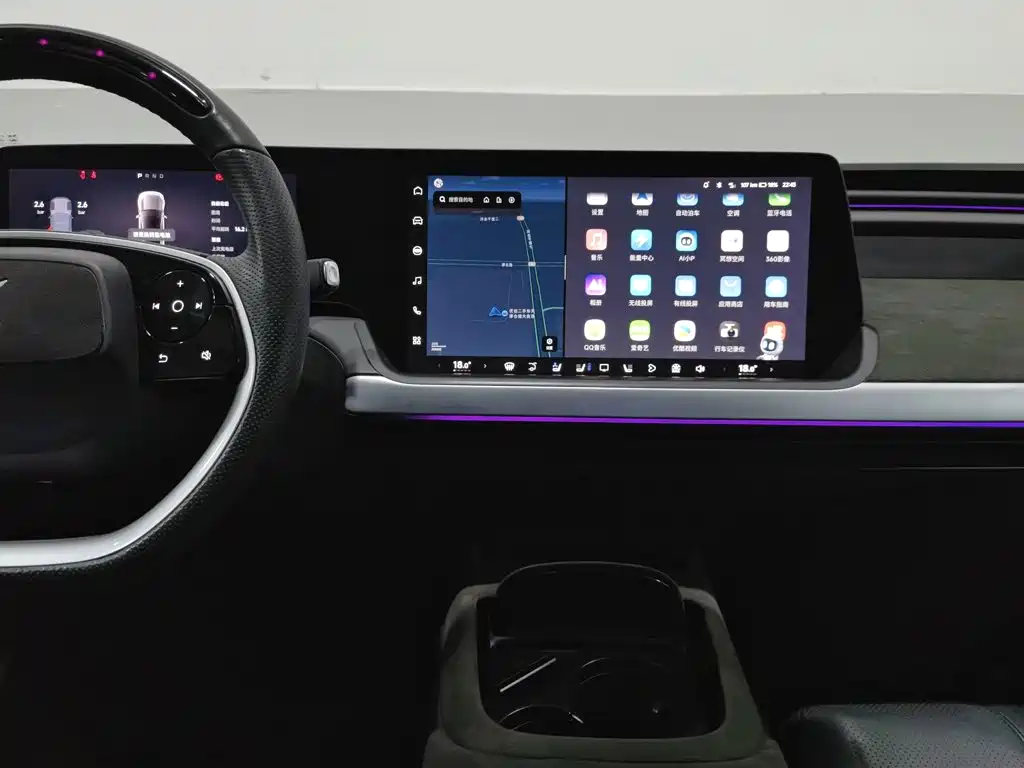 XPeng P7 — миниатюра 12