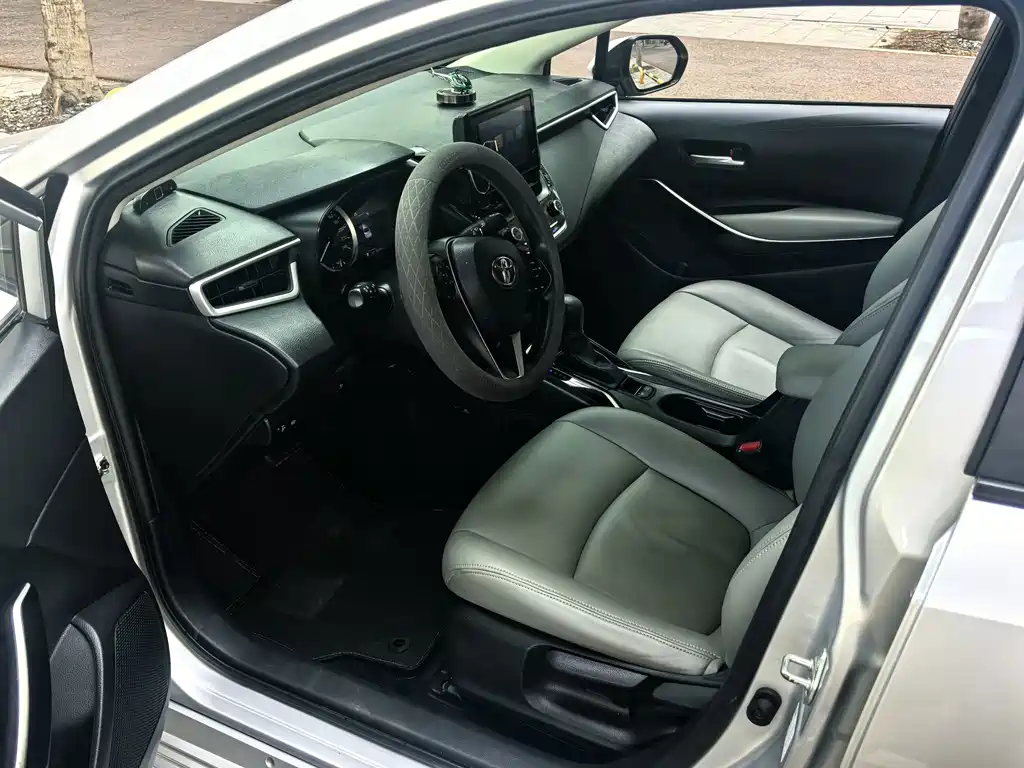 Toyota Corolla — миниатюра 12